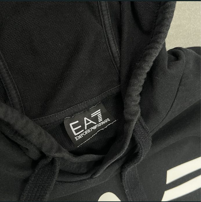 Чорна худі Emporio Armani EA7 розмір M-L