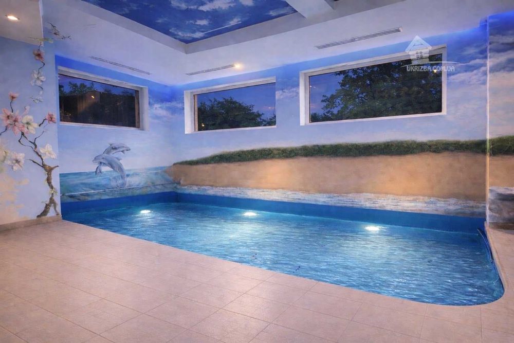 Київ. Будинок 250 кв. Теплий басейн, сауна, генератор.