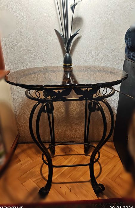 Продам торшер столик стеклянный светильник три плафона цветы 220 розет