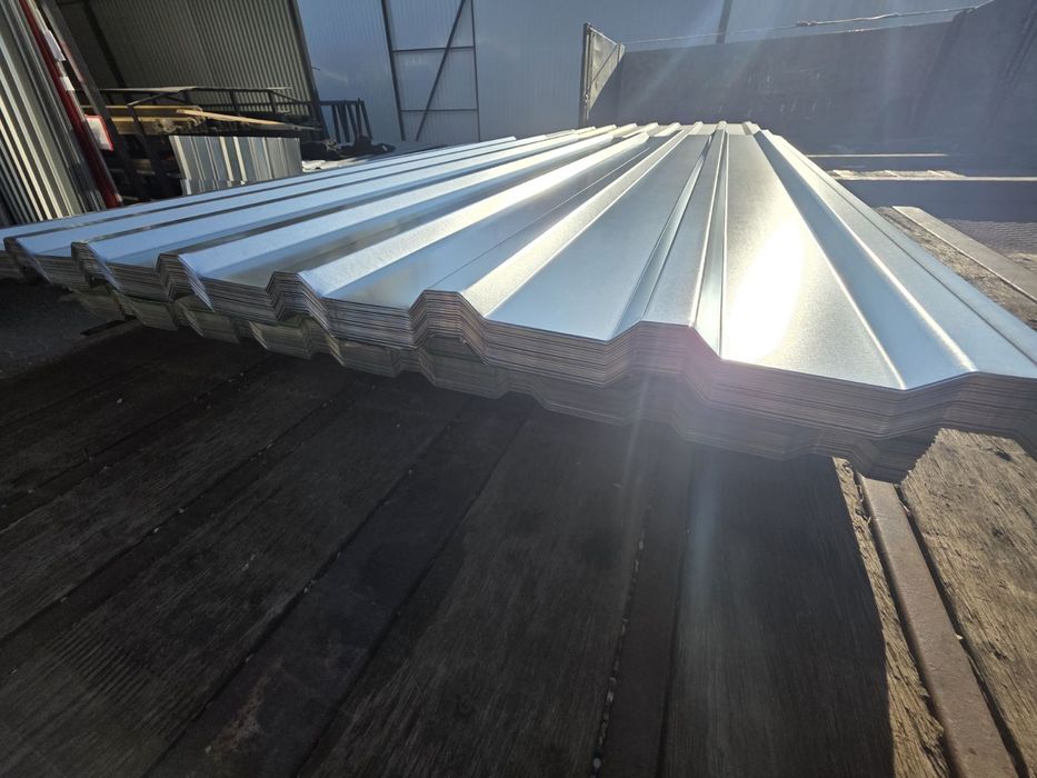 Профнастил некондиція цинк і крашений Дніпро Василя Сухомлинського 7