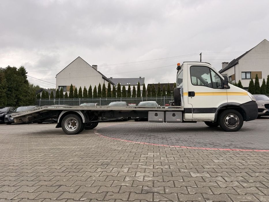 Iveco DAILY POMOC DROGOWA LAWETA  Pomoc drogowa laweta blizniak długa
