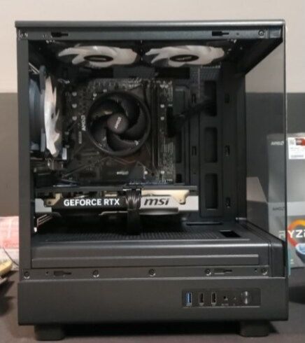 DO GIER RGB Ryzen 5 5600 RTX 5060_16GB DDR4_SSD 1TB M.2WIFI W11 36M GW