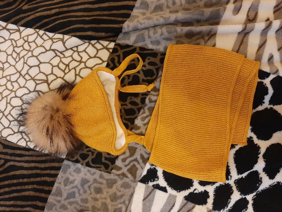 Дитячий комбінезон з шапочкою та шарфом