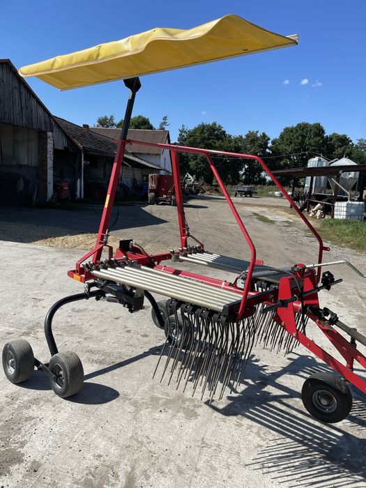 Zgrabiarka karuzelowa Fella TS 456 T szerokość robocza 4,5 m