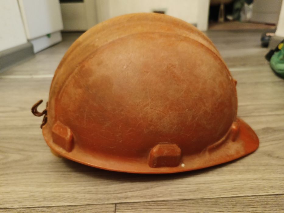 Каска защитная Шахтёр 1.