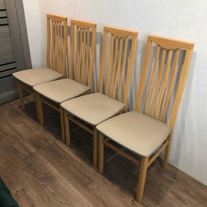 Стільці дерев'яні, 4 шт | Стулья деревянные, 4 шт