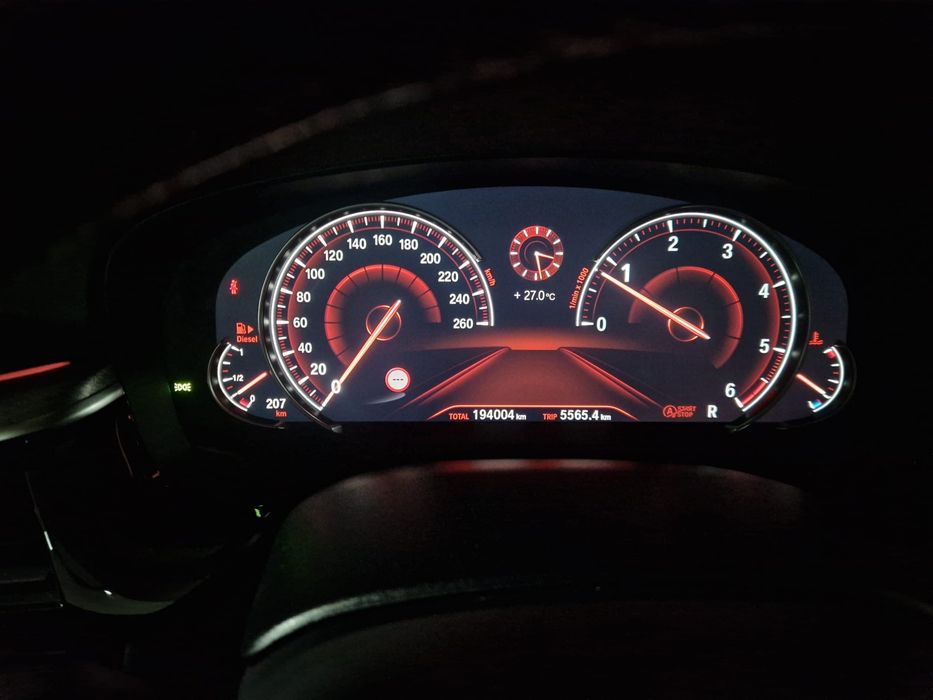 Carro BMW 520d Pack M