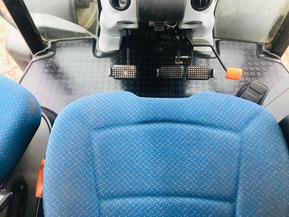 Mata gumowa dywanik kabiny CASE FARMALL 75A- OD 2019