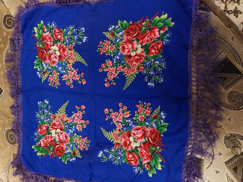 Продам платки с тороками