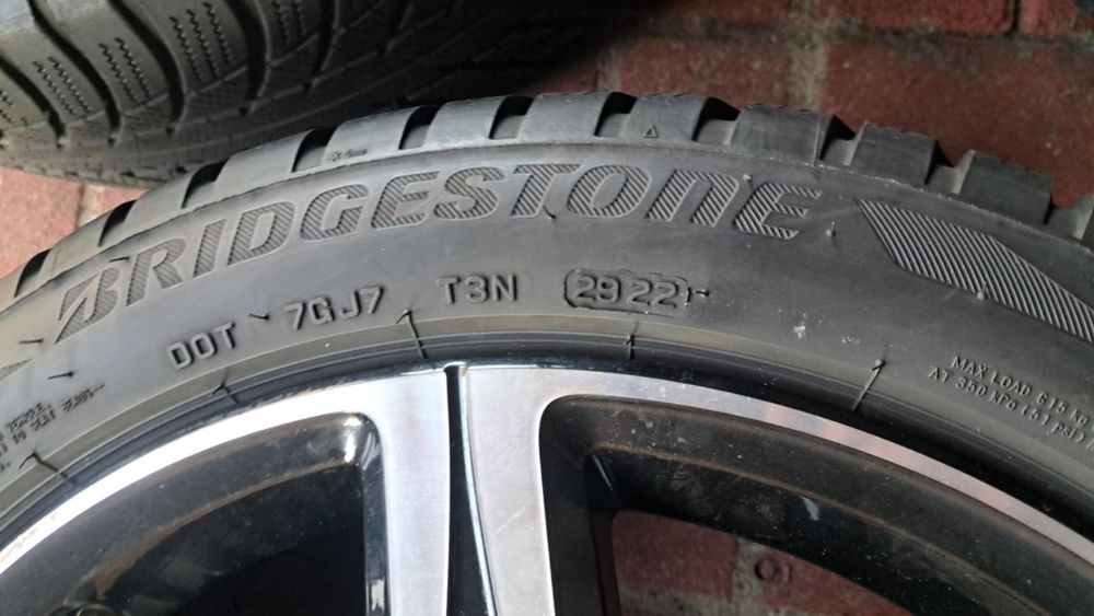 Alufelgi 18 cali 5 x 112 z oponami zimowymi Mercedes cla