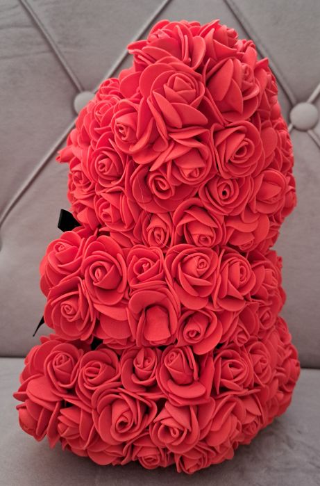 Miś z róż kwiatów czerwony rose teddy, piankowe róże, ozdoba 25cm Wale