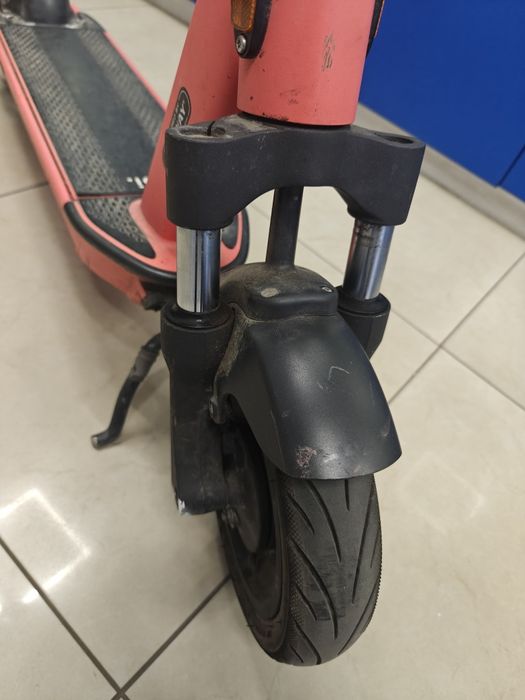 Електро самокат Voi Segway Ninebot