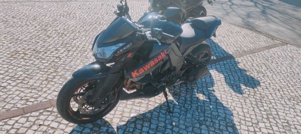 Kawazaki Z1000 de 2011 (Posso aceitar Troca por carro) Aceito proposta