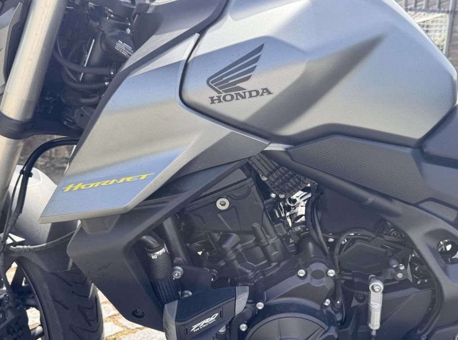 Honda CB750 Hornet