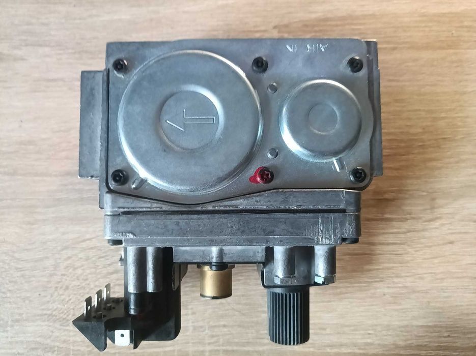Новий газовий клапан SIT 820 NOVA mV 0820303 автоматика для котла оригінал.