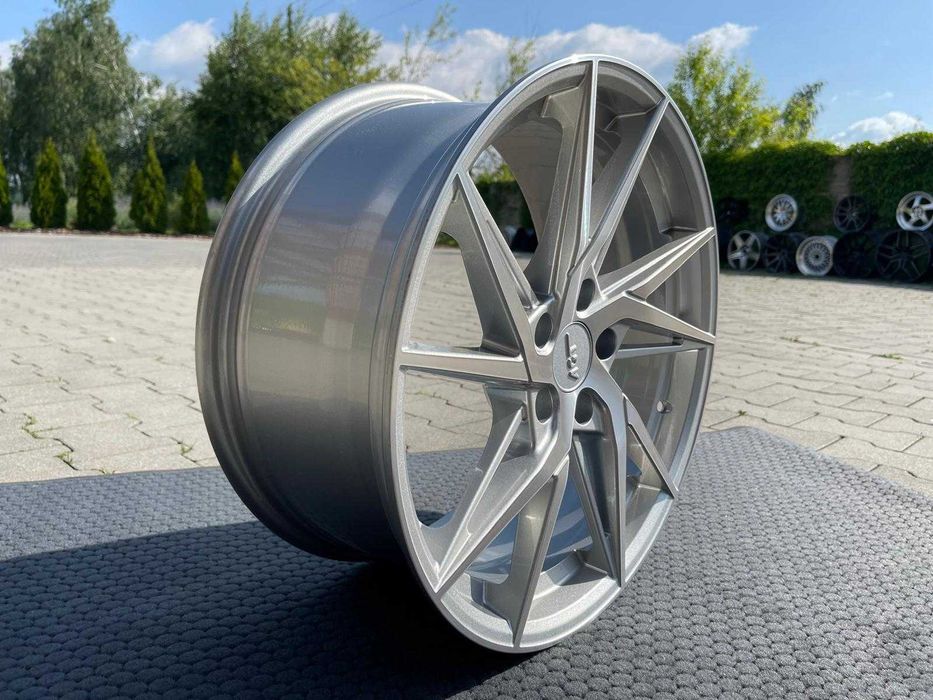 Felgi aluminiowe AGT 18259  18″ 8J ET35 5×114.3 Silver Diamond