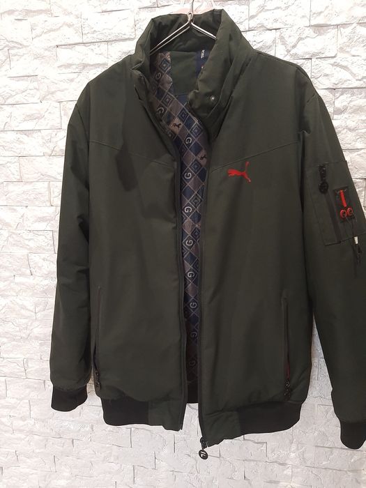 Продам ветровку  мужская