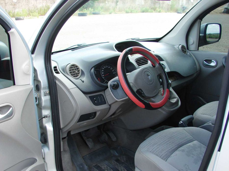 Renault Kangoo заводской пассажир 1.5 дизель механика 6-ст 2008 год