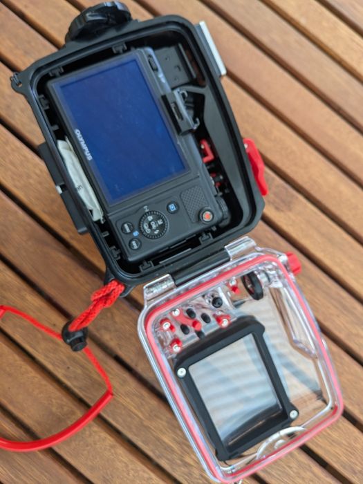 Olympus XZ1 + Olympus PT-050