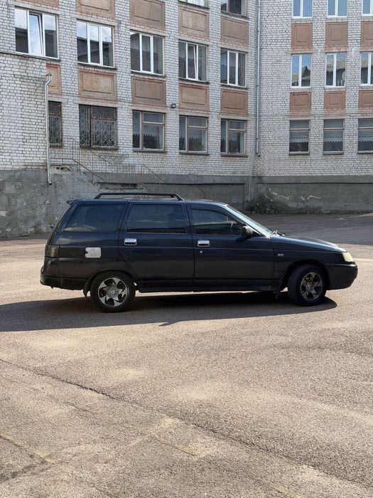 лада 21112 1.6 газ бензин