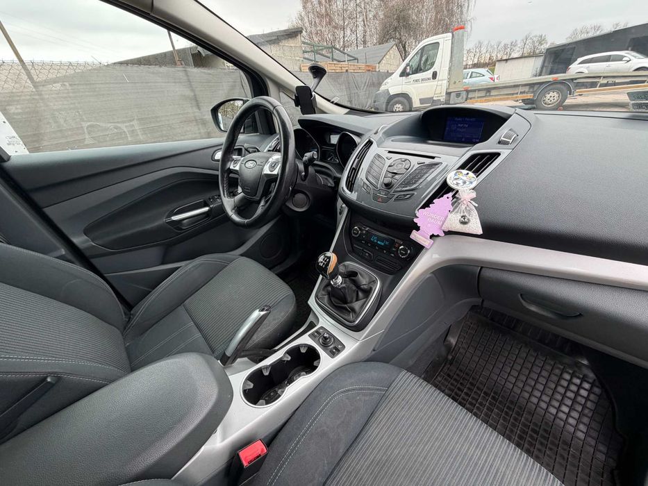Ford C-MAX 1.6 diesel 2010r. 2-komplety opon!
