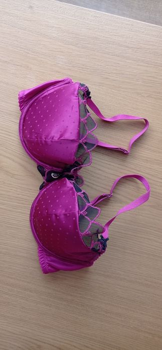 Biustonosz Marilyn poupee nowy 70e