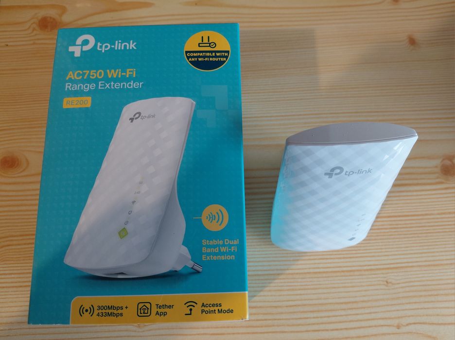 Vendo  TP-Link RE200 AC750 Wi-Fi Range Extender, um repetidor de sinal sem fios de banda dupla