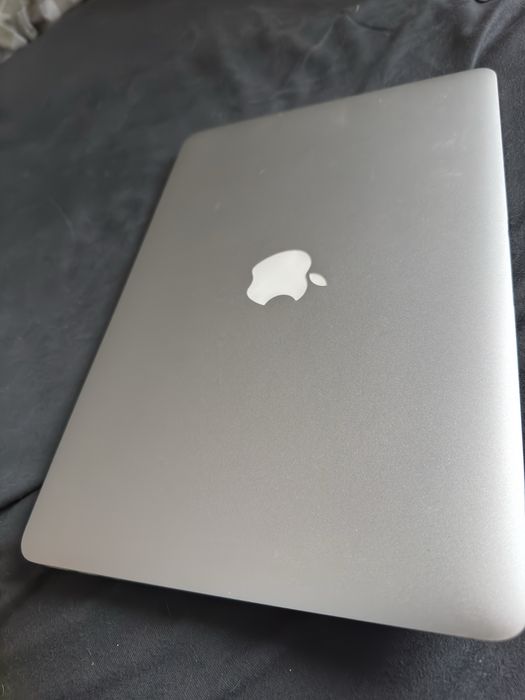 MacBook Air 13" (Early 2015) - Excelente Estado!