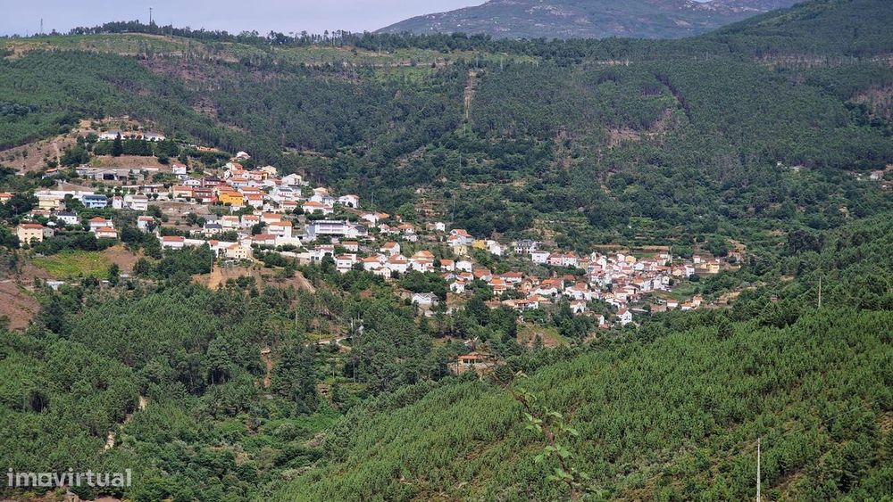 Moradia localizada em Sazes da Beira perto da Serra da Estrela!