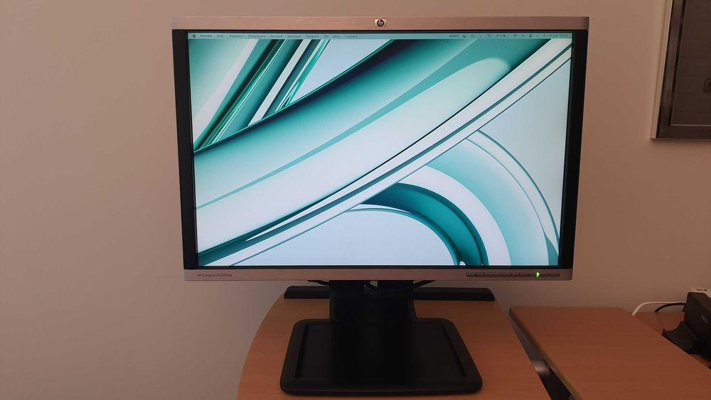 Монітор 22 HP Compaq LA2205wg 22-inch Widescreen LCD Monitor