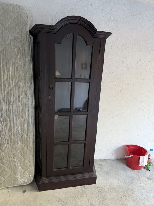 Movel em vidro e madeira
