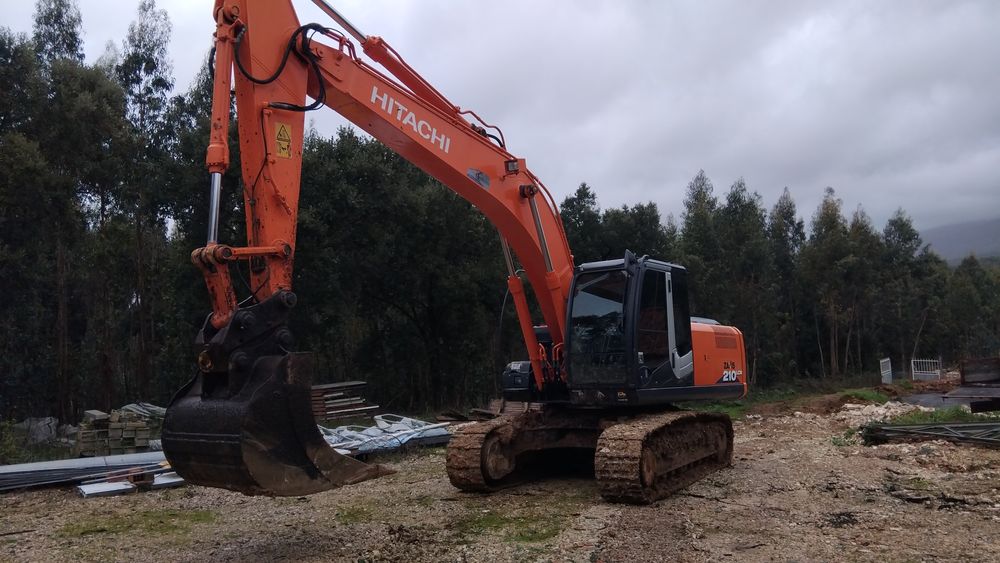 Hitachi zaxis 210
