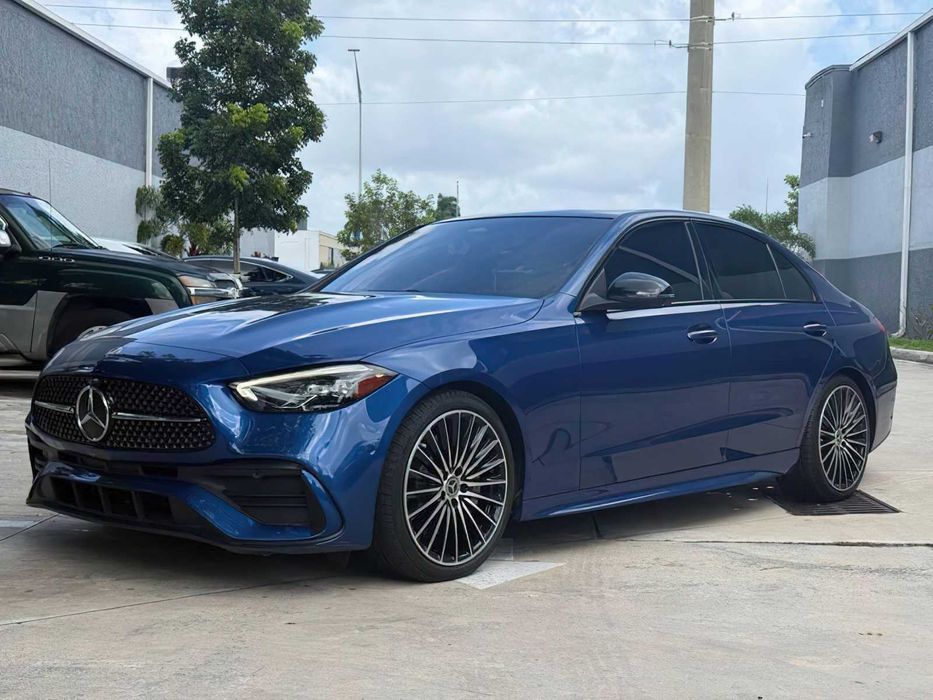 Mercedes-Benz C-Class      2022