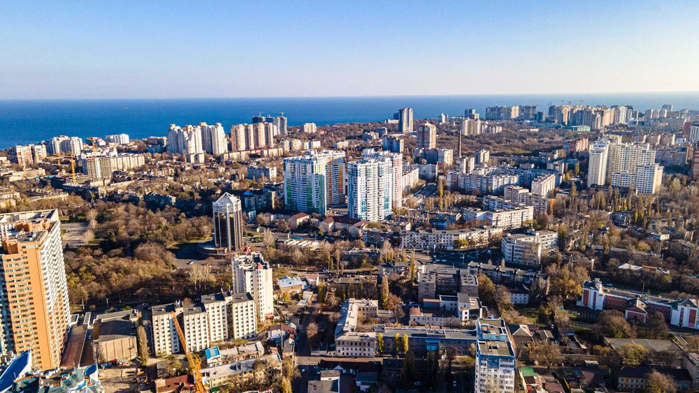 ЖК «4 Сезони», вул. Українки (Гагаріна), 101 м², розпочато ремонт, будівельні матеріали в подарунок