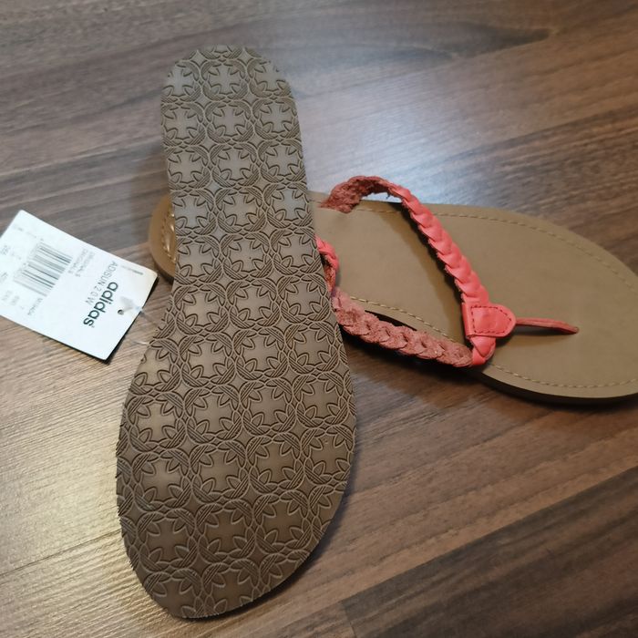 Продам тапки новые