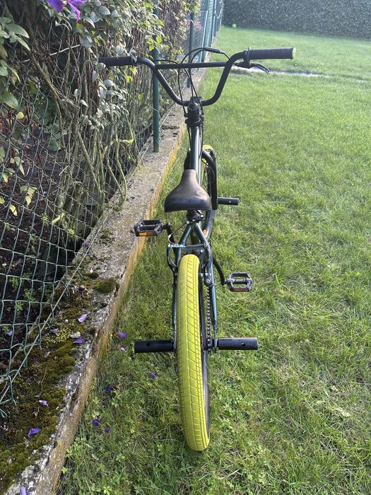 Rower BMX Btwin 20" – Jaskrawe Opony, Pegi, Rotor