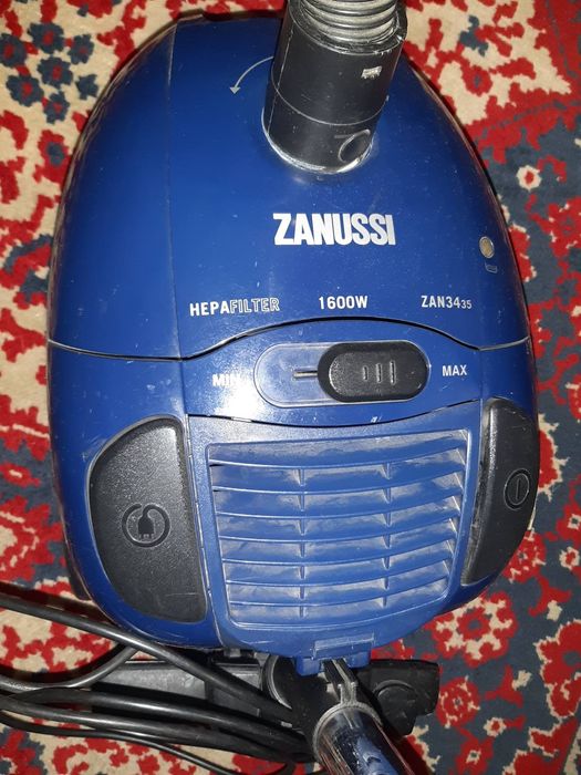 Пылесос  "Zanussi"+турбо щётка