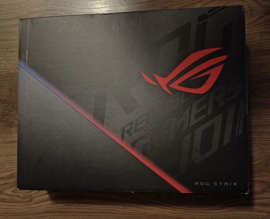 ROG Strix GTX 1650 / intel i5 / SSD+HDD
