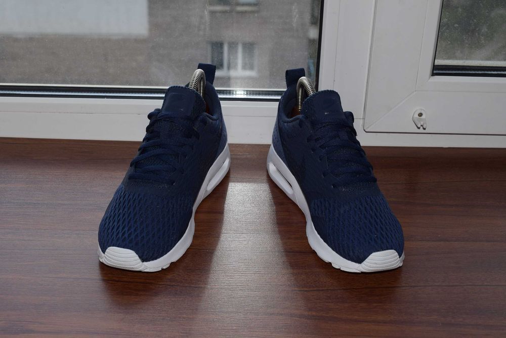 Nike Air Max Tavas (Кроссовки Найк Аирмакс 90 95 97 270 tn plus )