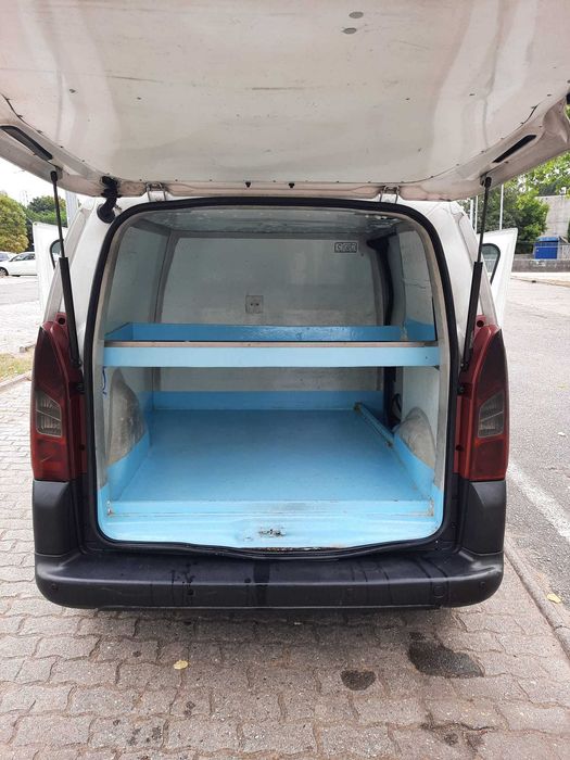 Citroën berlingo 3 lugares fibrada