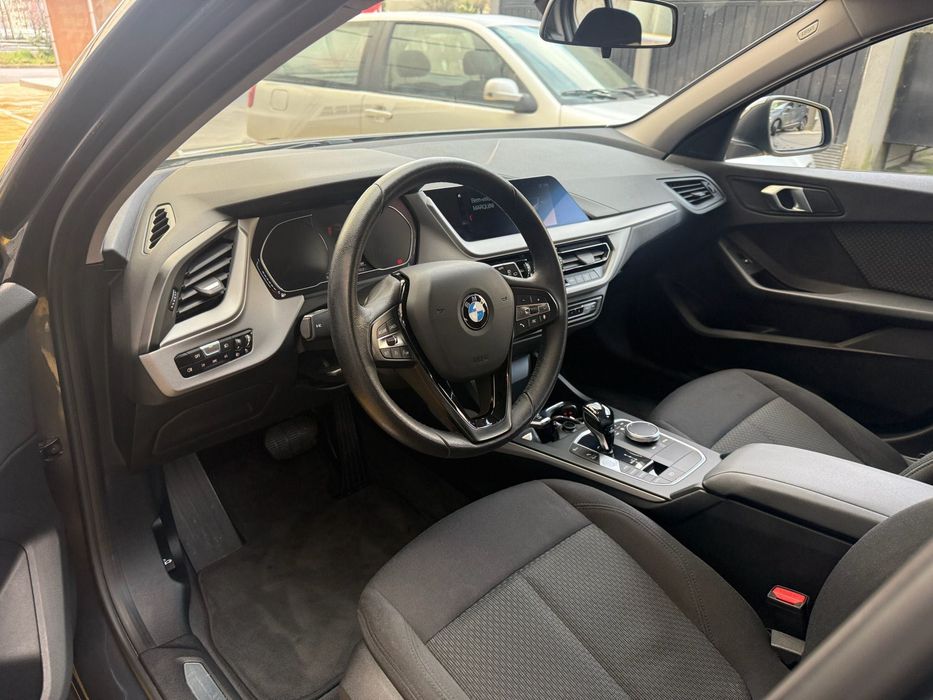 BMW 118 i 2020 como nova