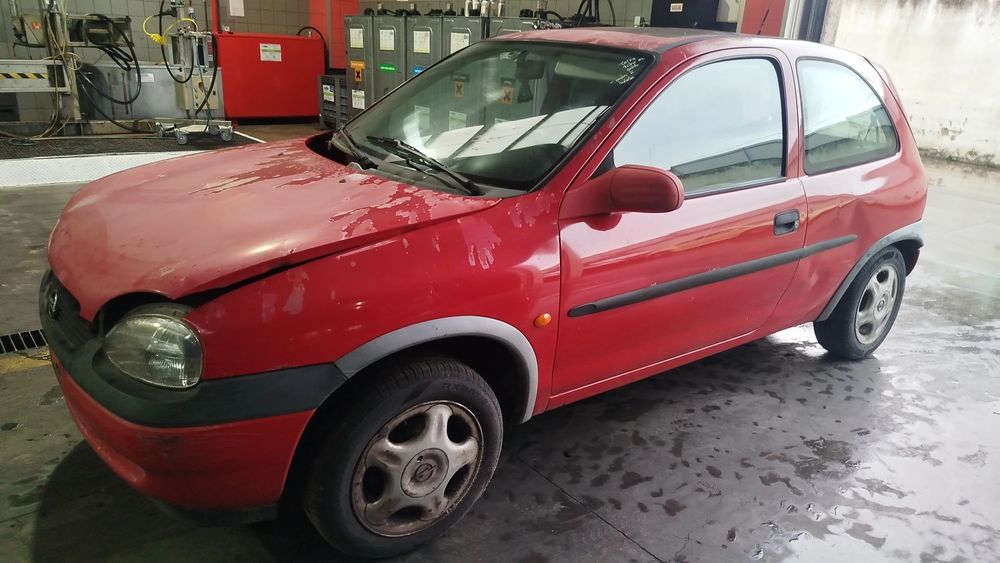 Para peças OPEL Corsa B