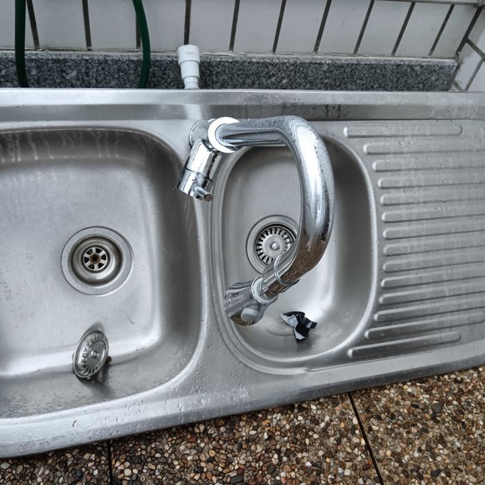 Banca cozinha e torneiras