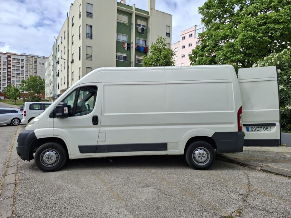 Carrinha-mudanças-recolhas460313987866306562
