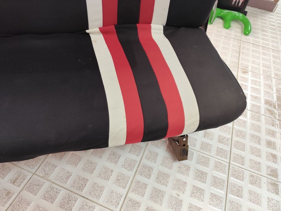 Vendo bancos para Nissan Vanette para restaurar
