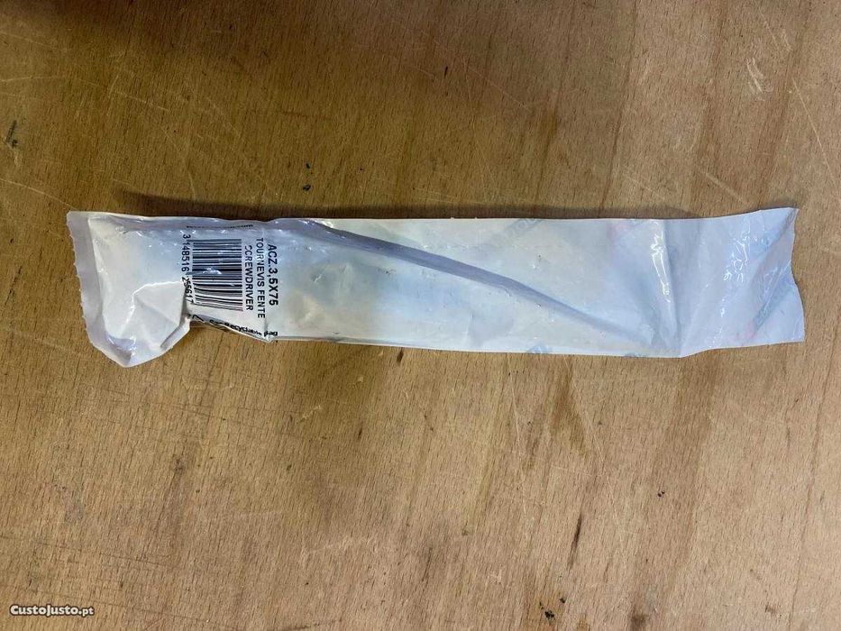 Chave de fenda Facom AR. 4X100