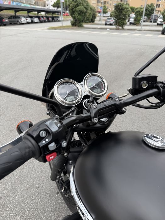 Triumph Bonneville T120 Black Nacional