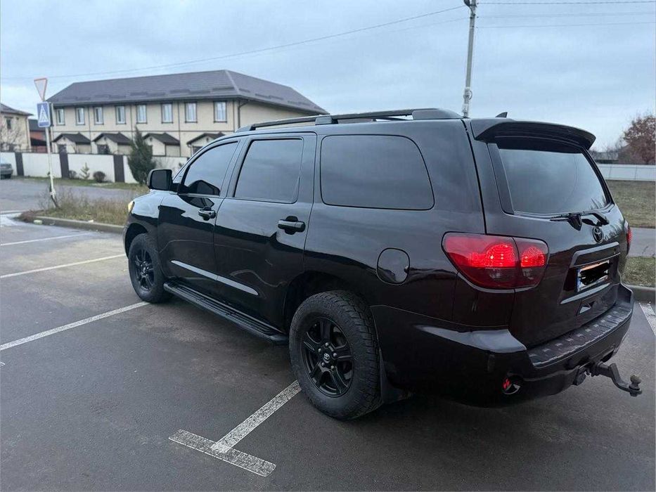Toyota Sequoia 2017