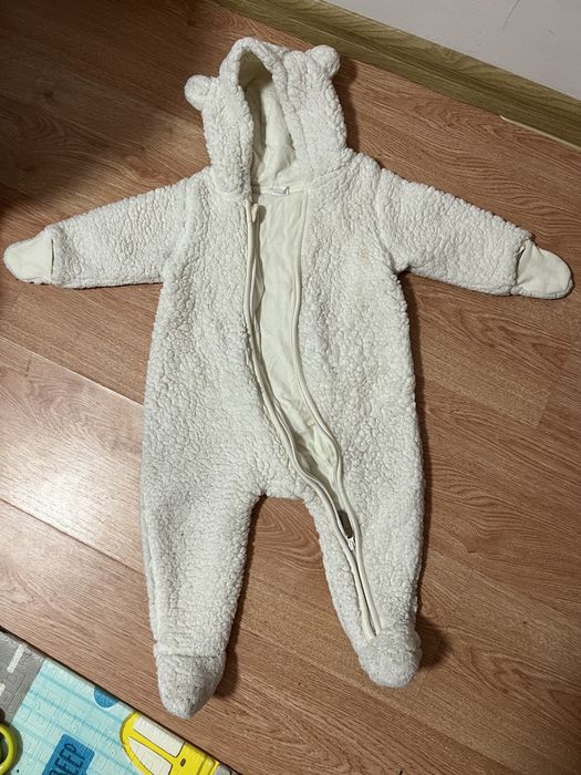 Комбинезон 6-9 месяцев H&M