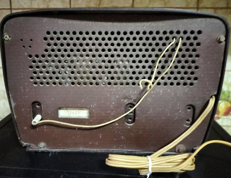 Rádio antigo marca Lys